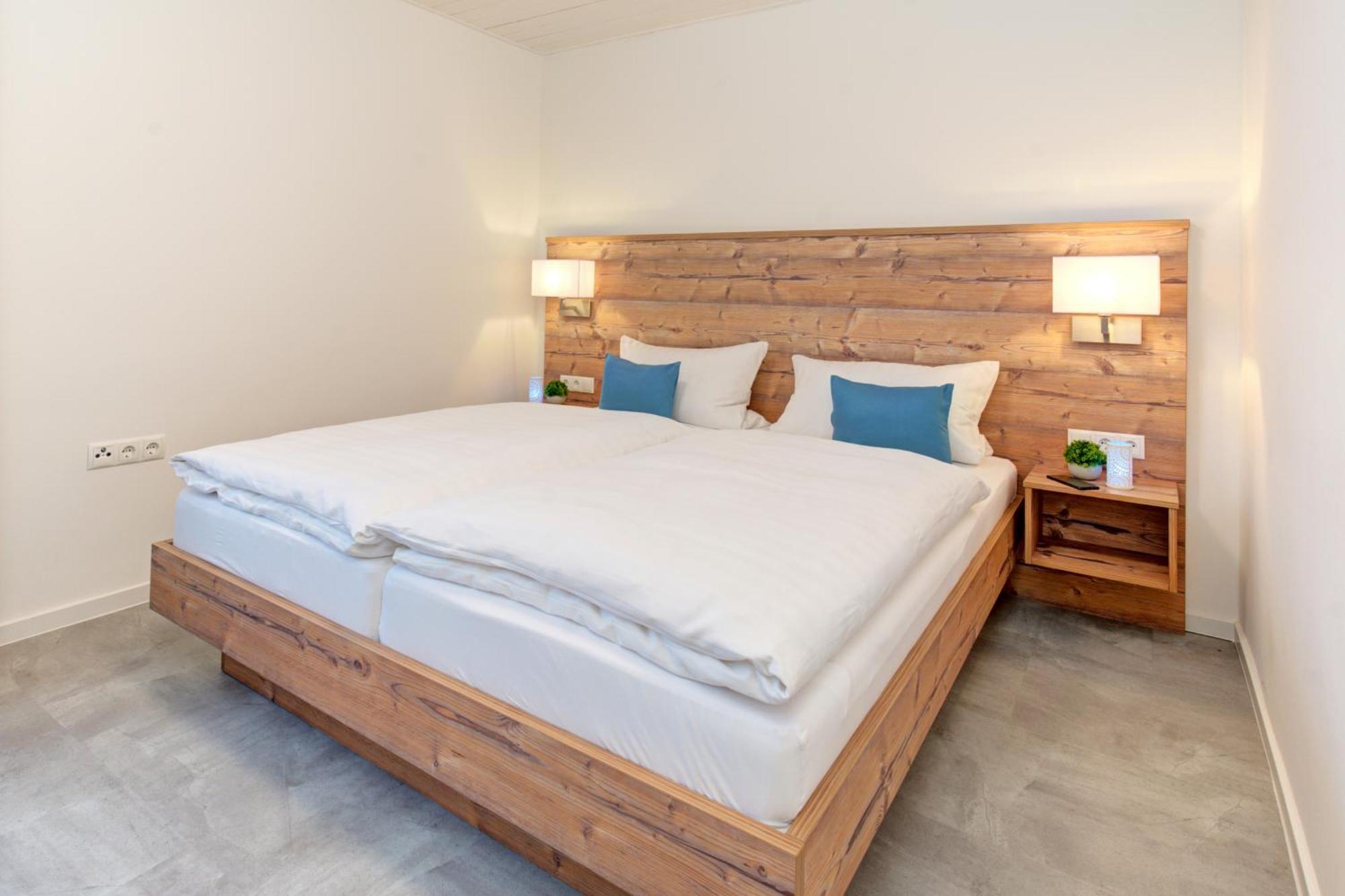 Apartment Landhotel Zum Storchennest 반 외부 사진