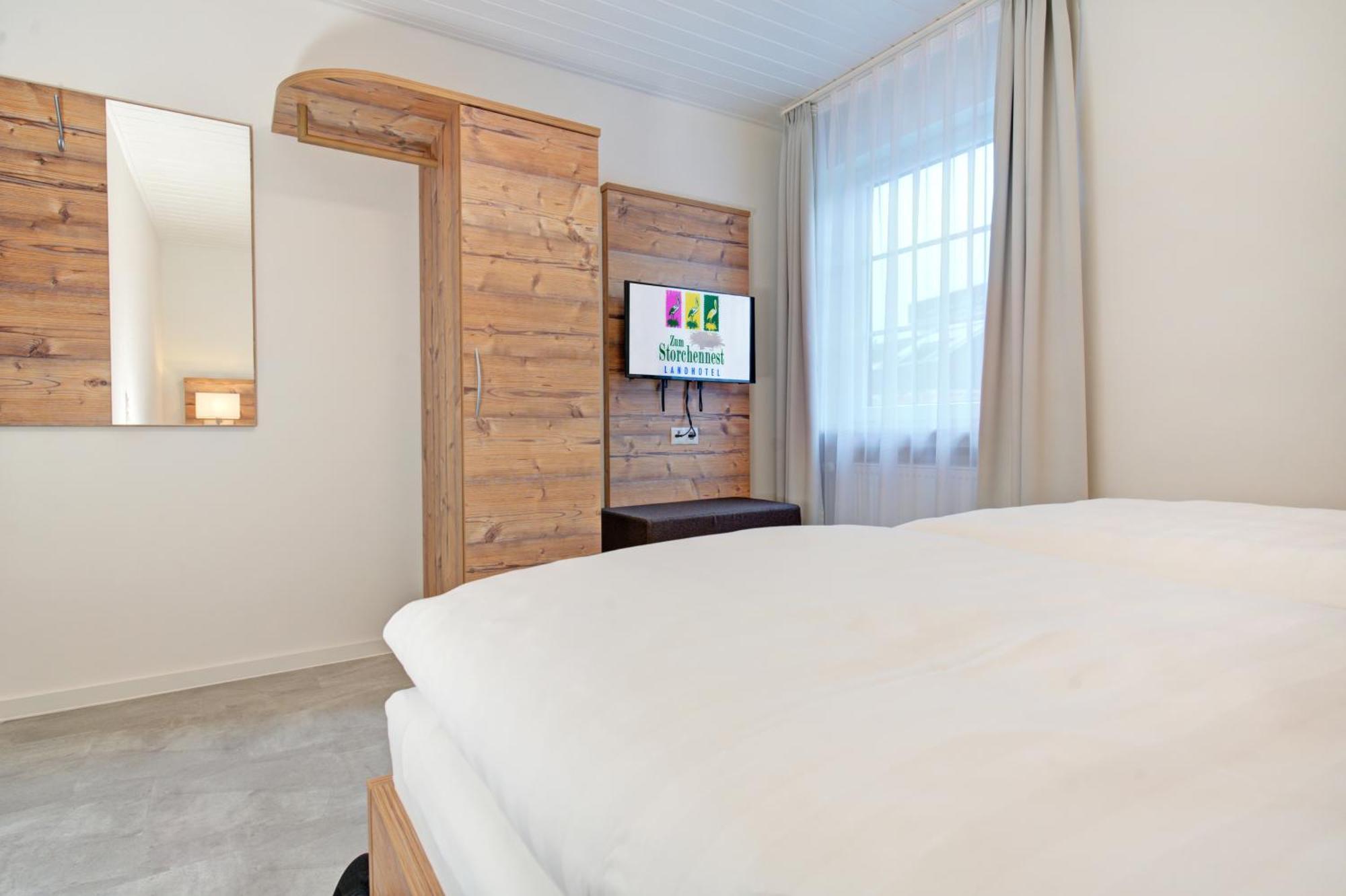 Apartment Landhotel Zum Storchennest 반 외부 사진