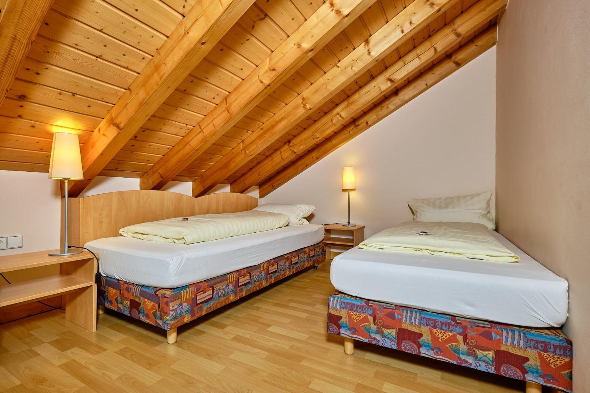 Apartment Landhotel Zum Storchennest 반 외부 사진